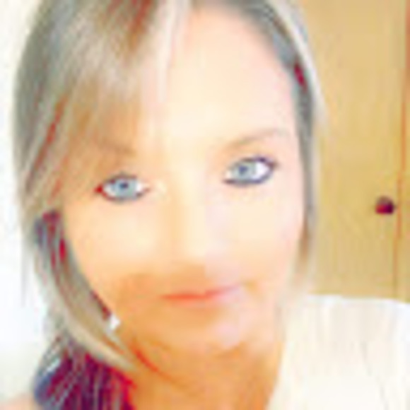 Meet your Posher, Brittney - Picture 1 of 1